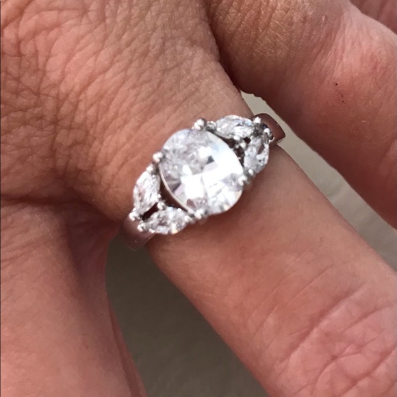 Charmed Aroma | Sterling Silver Size 8 Ring - Picture 3 of 5